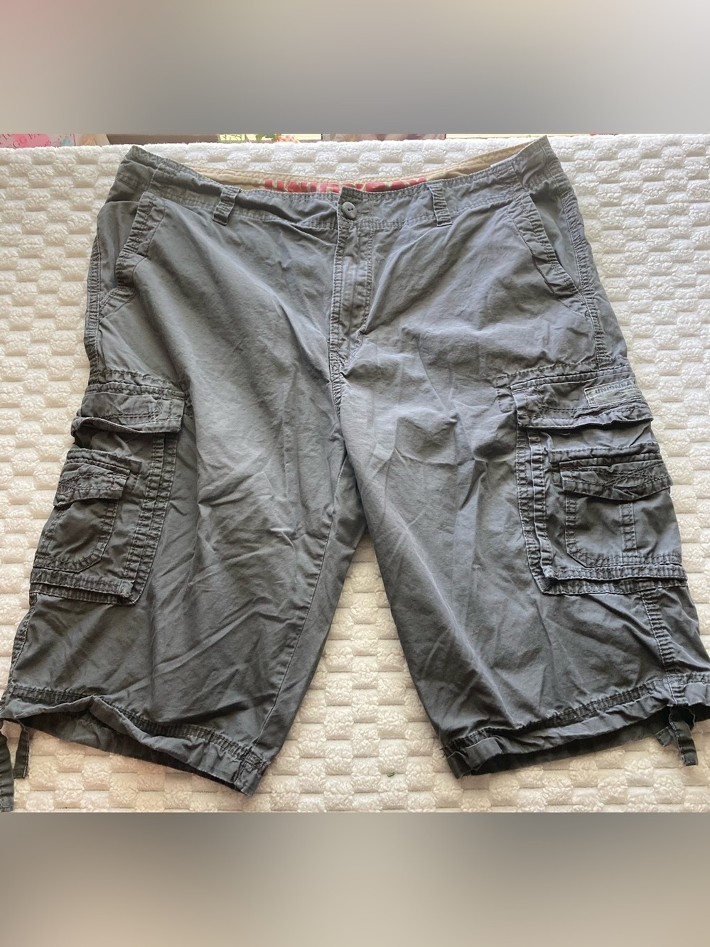 UNIONBAY Gray Cargo Shorts with Multi-Pocket Design